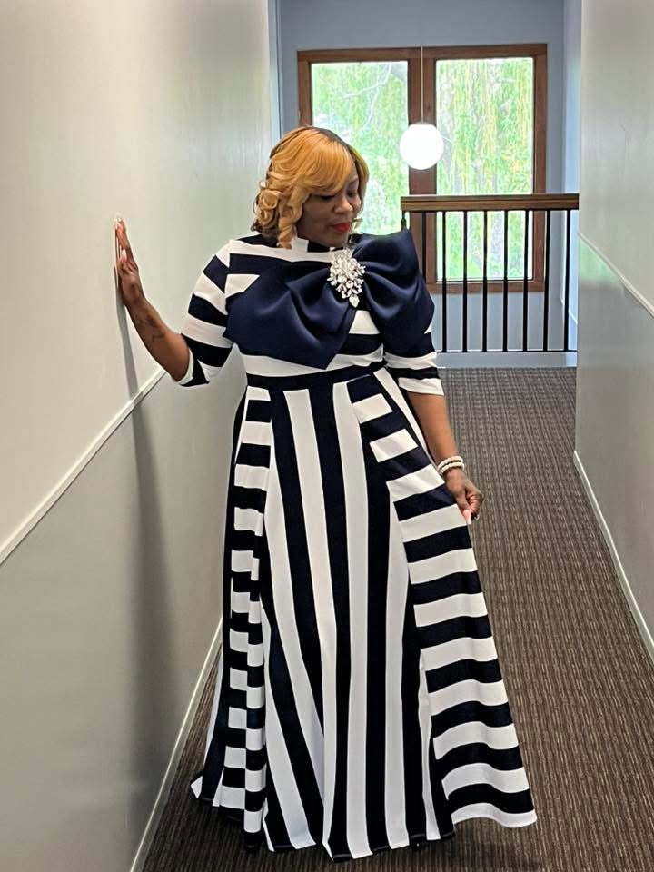 Her Majesty Maxi Dress