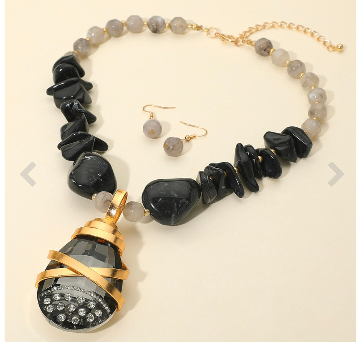 Blinging Black Necklace